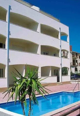 Vila Businci Silva A5 Apartment Trogir